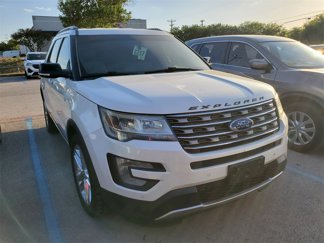 Used 2016 Ford Explorer XLT w/ Equipment Group 202A image 1
