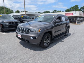 Used 2020 Jeep Grand Cherokee Laredo w/ Quick Order Package 2BN North image 1