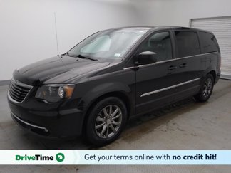 Used 2016 Chrysler Town & Country S w/ Driver Convenience Group image 1
