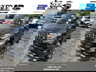 Used 2022 Jeep Compass Limited w/ Elite Group image 1