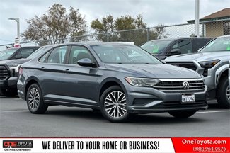 Used 2021 Volkswagen Jetta SE image 1