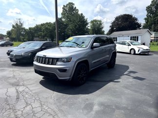 Used 2021 Jeep Grand Cherokee Laredo X image 1