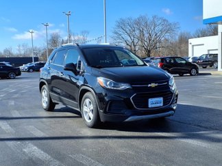 Used 2020 Chevrolet Trax LT w/ LT Convenience Package image 1