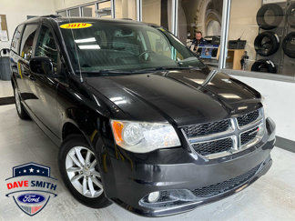 Used 2019 Dodge Grand Caravan SXT image 1