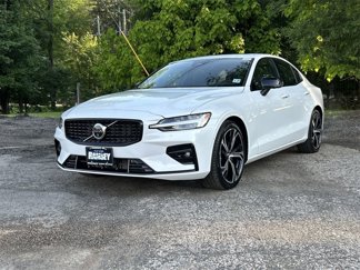 Certified 2024 Volvo S60 B5 Plus image 1