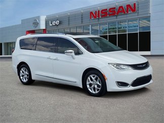 Used 2020 Chrysler Pacifica Limited image 1