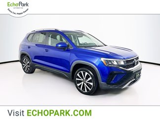 Used 2024 Volkswagen Taos SE image 1