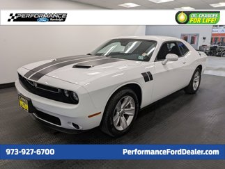 Used 2023 Dodge Challenger SXT image 1