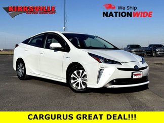 Used 2021 Toyota Prius LE image 1
