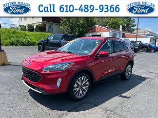 Used 2022 Ford Escape Titanium image 1