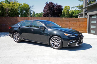 Used 2018 Lexus ES 300h image 1