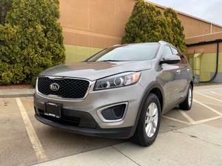 Used 2017 Kia Sorento LX image 1