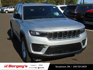New 2025 Jeep Grand Cherokee Laredo X image 1
