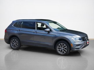 Used 2019 Volkswagen Tiguan SE w/ Panoramic Sunroof Package image 1