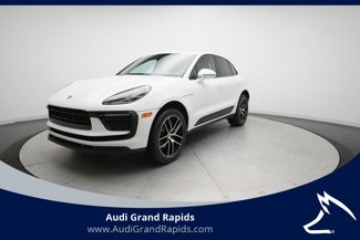 Used 2022 Porsche Macan image 1