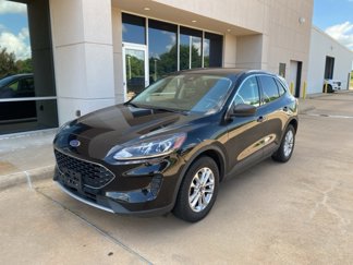 Used 2022 Ford Escape SE image 1