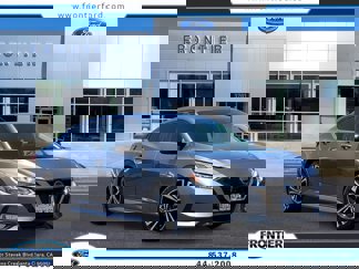 Used 2020 Nissan Sentra SR image 1