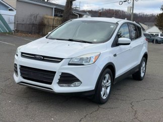 Used 2015 Ford Escape SE image 1