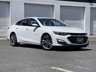 Used 2022 Chevrolet Malibu LT image 1