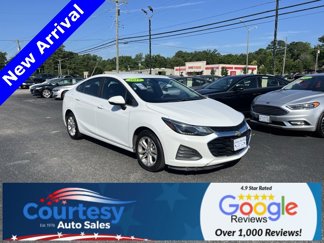 Used 2019 Chevrolet Cruze LT image 1