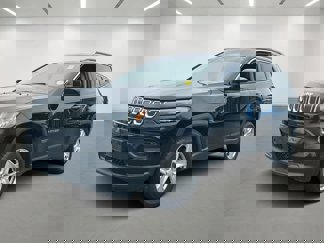 Used 2022 Jeep Compass Latitude image 1