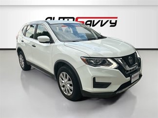 Used 2019 Nissan Rogue S image 1