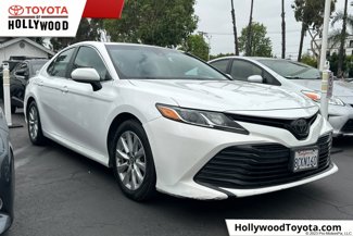 Used 2018 Toyota Camry LE image 1