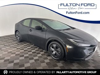 Used 2024 Toyota Prius LE image 1