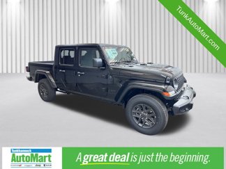 New 2025 Jeep Gladiator Sport image 1