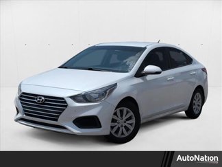 Used 2021 Hyundai Accent SE image 1