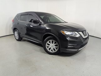 Used 2017 Nissan Rogue S image 1