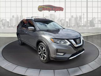 Used 2017 Nissan Rogue SL w/ SL Premium Package image 1