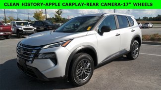 Used 2024 Nissan Rogue S image 1