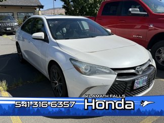 Used 2015 Toyota Camry XSE image 1