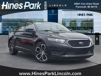 Used 2018 Ford Taurus SHO image 1