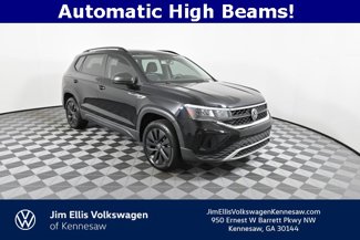 Certified 2022 Volkswagen Taos S image 1