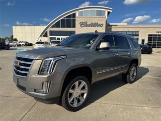 Used 2018 Cadillac Escalade Luxury image 1