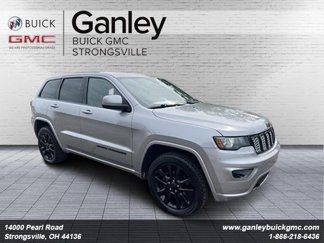 Used 2017 Jeep Grand Cherokee Altitude image 1