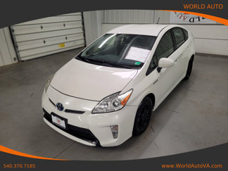 Used 2015 Toyota Prius Four image 1