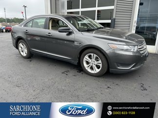 Used 2018 Ford Taurus SE image 1