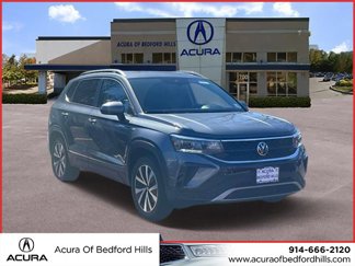 Used 2022 Volkswagen Taos SE image 1