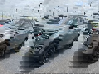 Used 2017 Land Rover Discovery Sport SE image 1