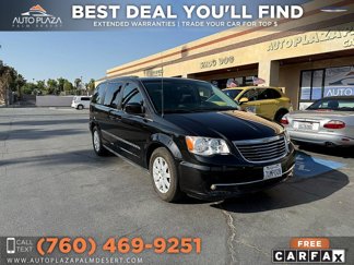 Used 2015 Chrysler Town & Country Touring image 1