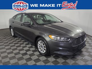 Used 2015 Ford Fusion S image 1