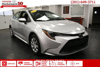 Certified 2022 Toyota Corolla LE image 1