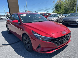 Used 2021 Hyundai Elantra SEL w/ Convenience Package image 1