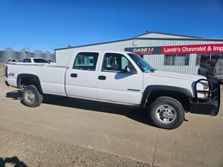 Used 2005 Chevrolet Silverado 2500 W/T w/ Skid Plate Package image 1