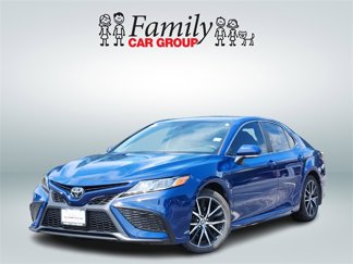 Used 2023 Toyota Camry SE image 1