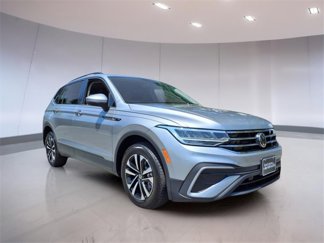 Used 2023 Volkswagen Tiguan S image 1