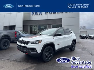 Used 2023 Jeep Compass Trailhawk image 1